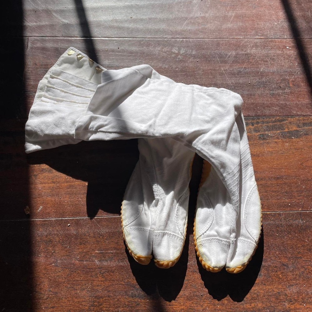 5 jog white camel toe